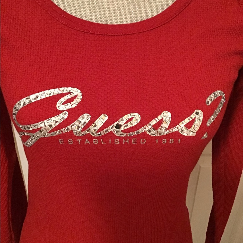 GUESS top - Picture 3 of 7